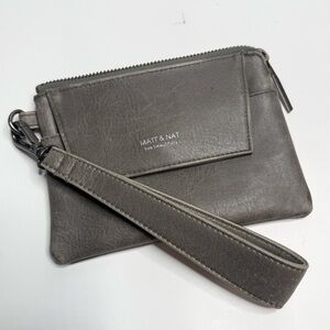 Matt & Nat Wristlet Clutch Purse Vegan Leather in Gray